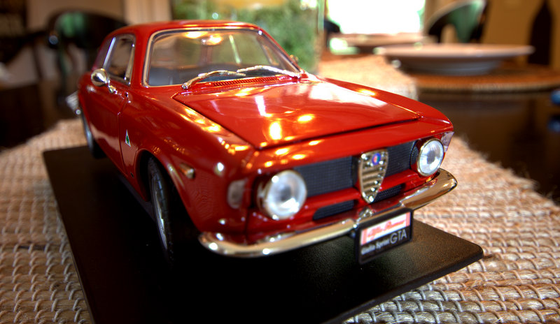 Illustration for article titled 1:18Â Alfa Romeo Sprint GTA Tuesday